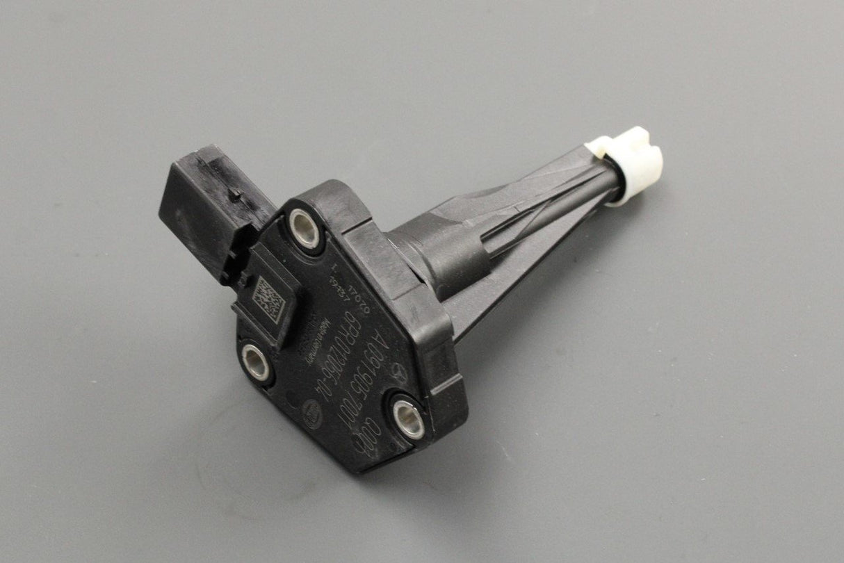 Mercedes-Benz engine oil level sensor A0919057001