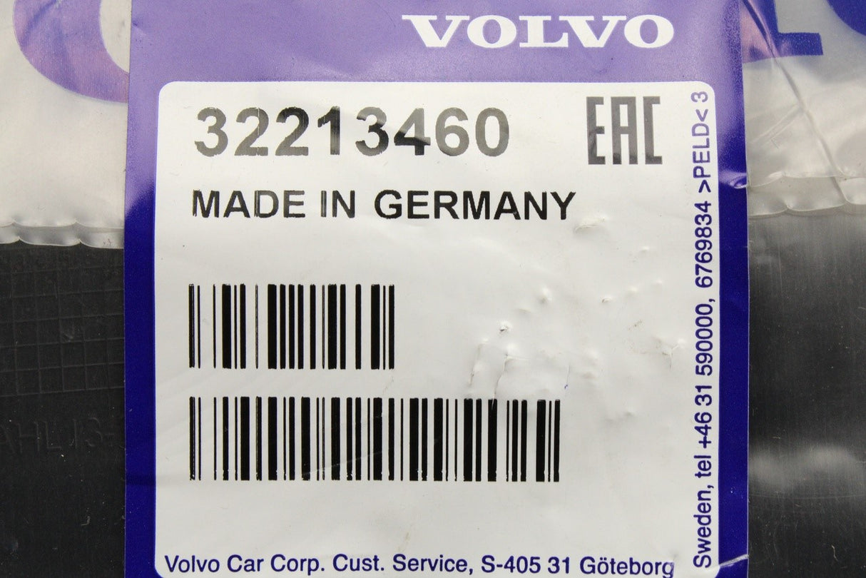 Volvo 2.0 D4 D2 rocker / valve cylinder head cover 32213460