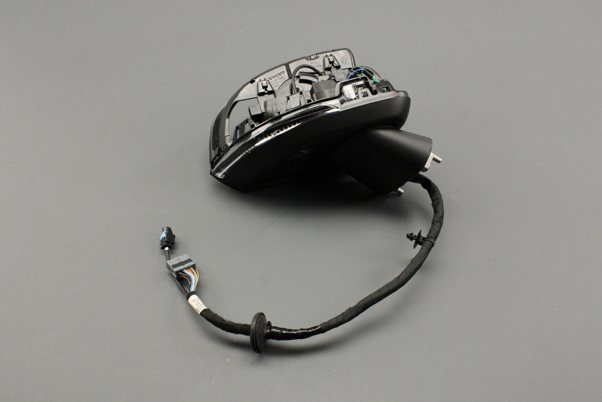 Volvo XC40 EX40 2018-22 exterior wing mirror housing (right) 31477686