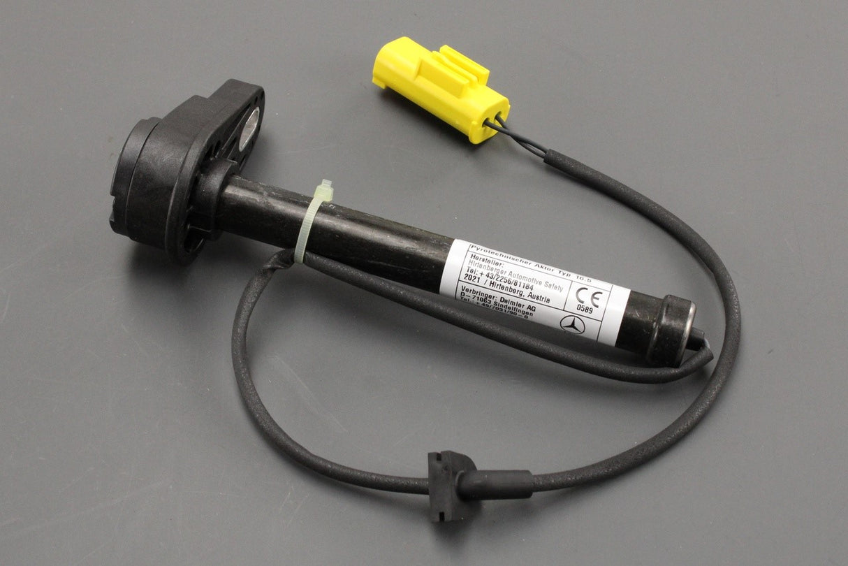 Mercedes-Benz E-Class W213 bonnet hinge actuator A2139062201