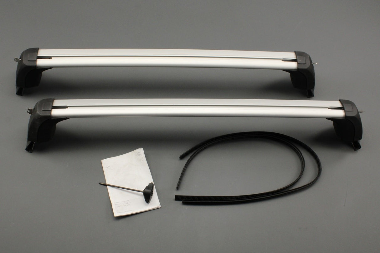 Toyota Yaris 2020-on accessory roof bars PW301-0D000