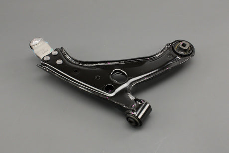 Volvo XC40 2017-on lower suspension control arm (front left) 32400870