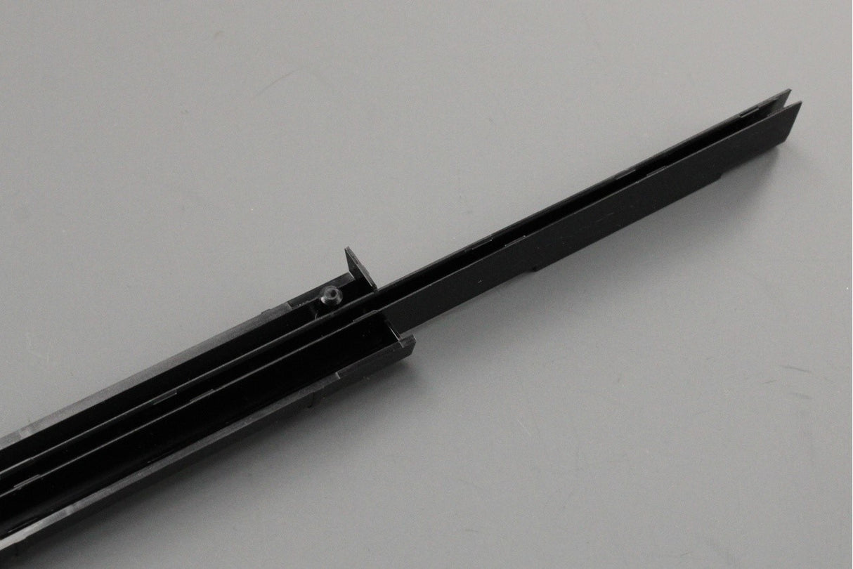 Mercedes-Benz AMG G63 a-pillar retaining strip (right) A4636984001