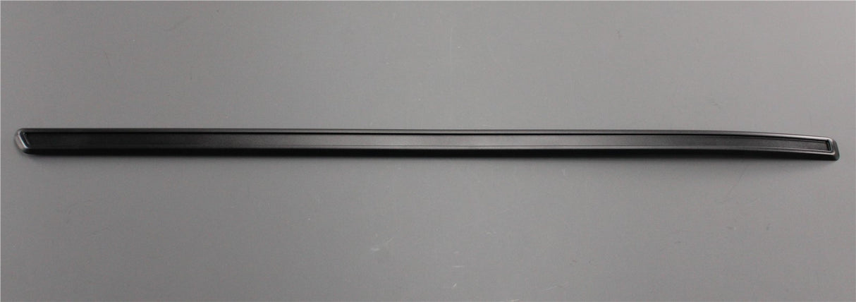 Mercedes-Benz G-Class W463 body trim strip (front right) A46369830007C45