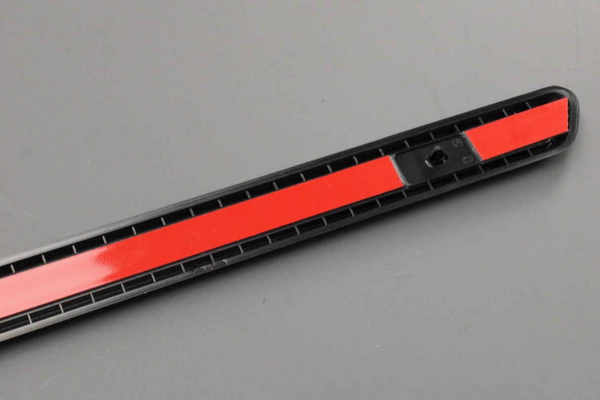 Mercedes-Benz G-Class W463 body trim strip (front right) A46369830007C45