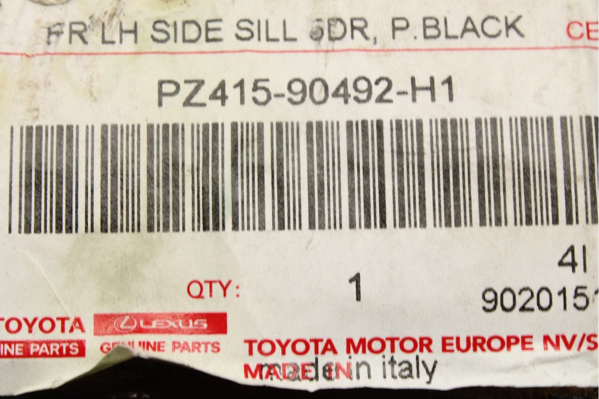 Toyota Aygo 2014-on front lower door moulding trim (left) PZ415-90492-H1