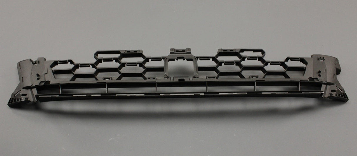 Audi A3 2020-on front bumper grille (lower, centre) 8Y0807647A 9B9