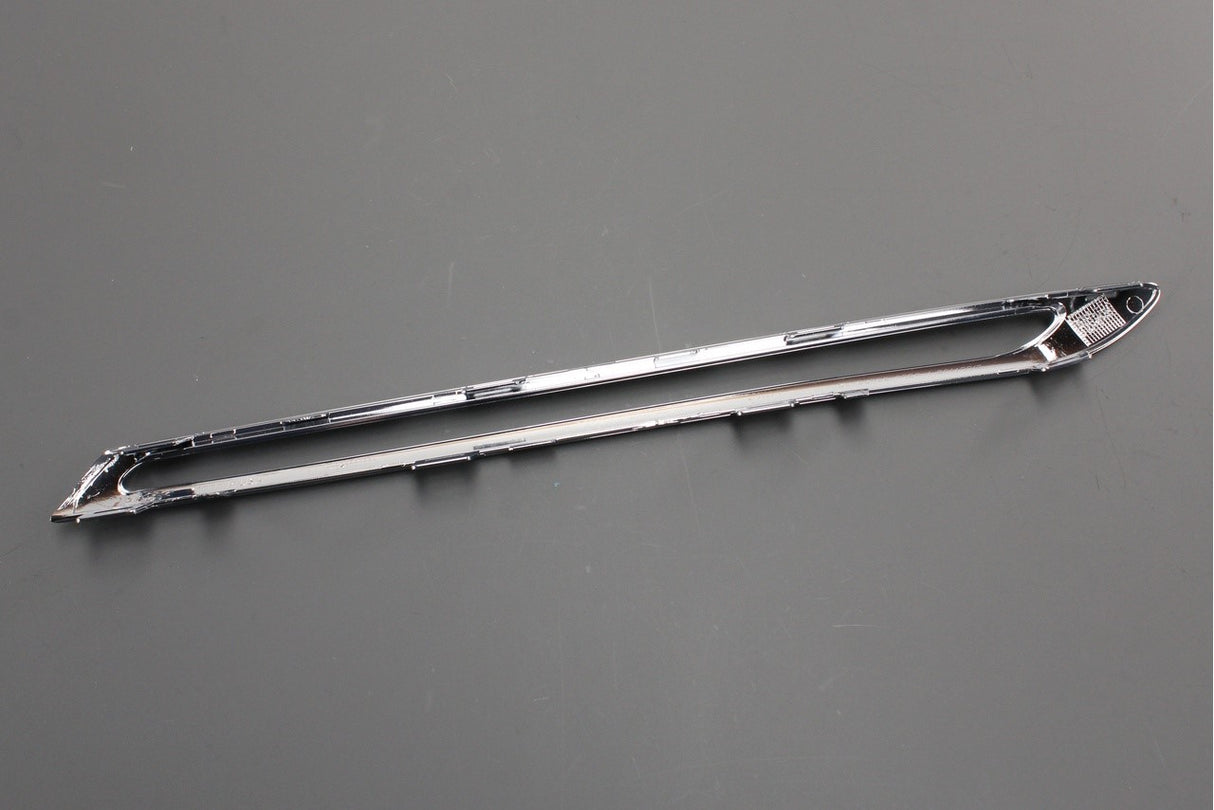 Mercedes-Benz GLE front radiator grille trim (right) A292888028564