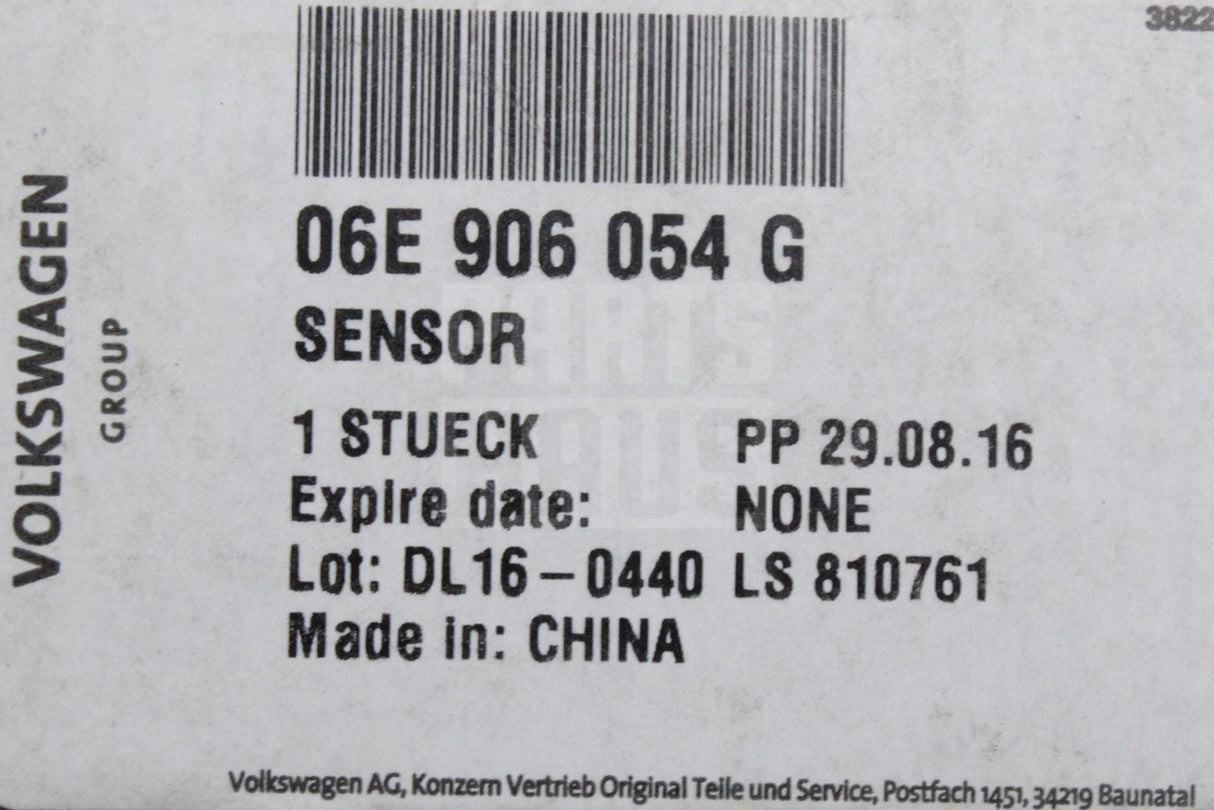 Audi 2.5 2.9 3.0 4.0 TFSI 4.0 TDI engine oil pressure sensor 06E906054G
