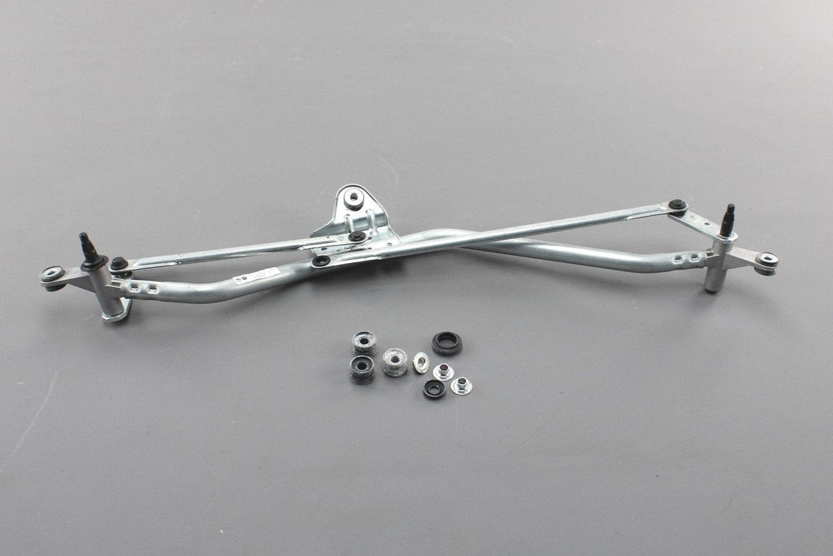 VW Transporter T5 T6 front windscreen wiper linkage (RHD) 7H2955603A