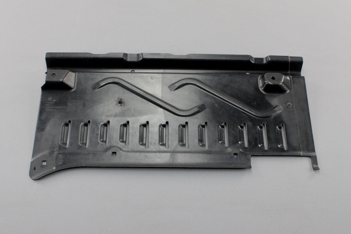 VW Transporter T5.1 T6 rear underbody protection trim (right) 7E0825210