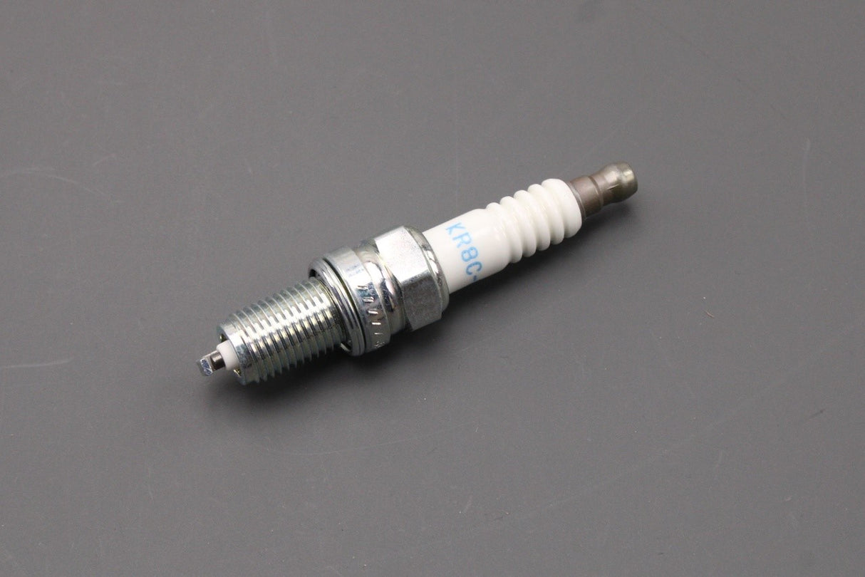 Ducati Scrambler 400 Sixty2 2016-2020 spark plug set (x2) 67040491A