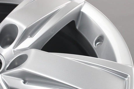 VW Amarok 2017-21 single 18'' Manaus alloy wheel rim 2H6601025B 8Z8