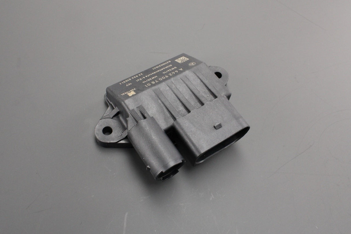 Mercedes-Benz glow plug control unit for OM642 V6 engine A642900780180