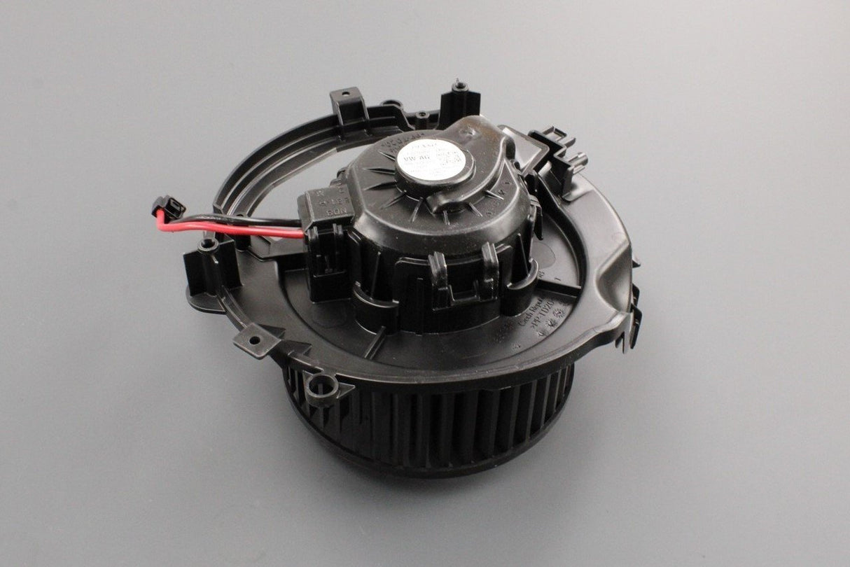 VW Golf MK7.5 MK8 Audi RSQ3 TTRS Skoda SEAT heater blower fan 5WC819015