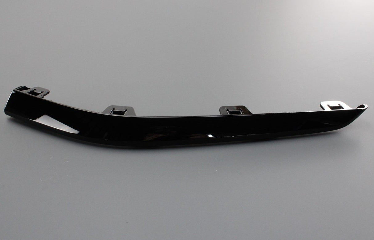 VW Golf R MK7.5 17-20 front bumper spoiler trim (right) 5G0805904D 041
