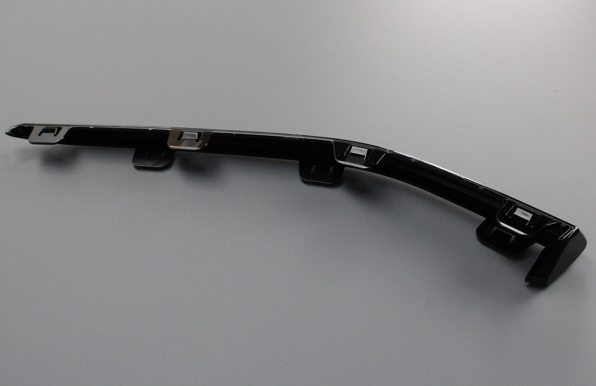 VW Golf R MK7.5 17-20 front bumper spoiler trim (right) 5G0805904D 041