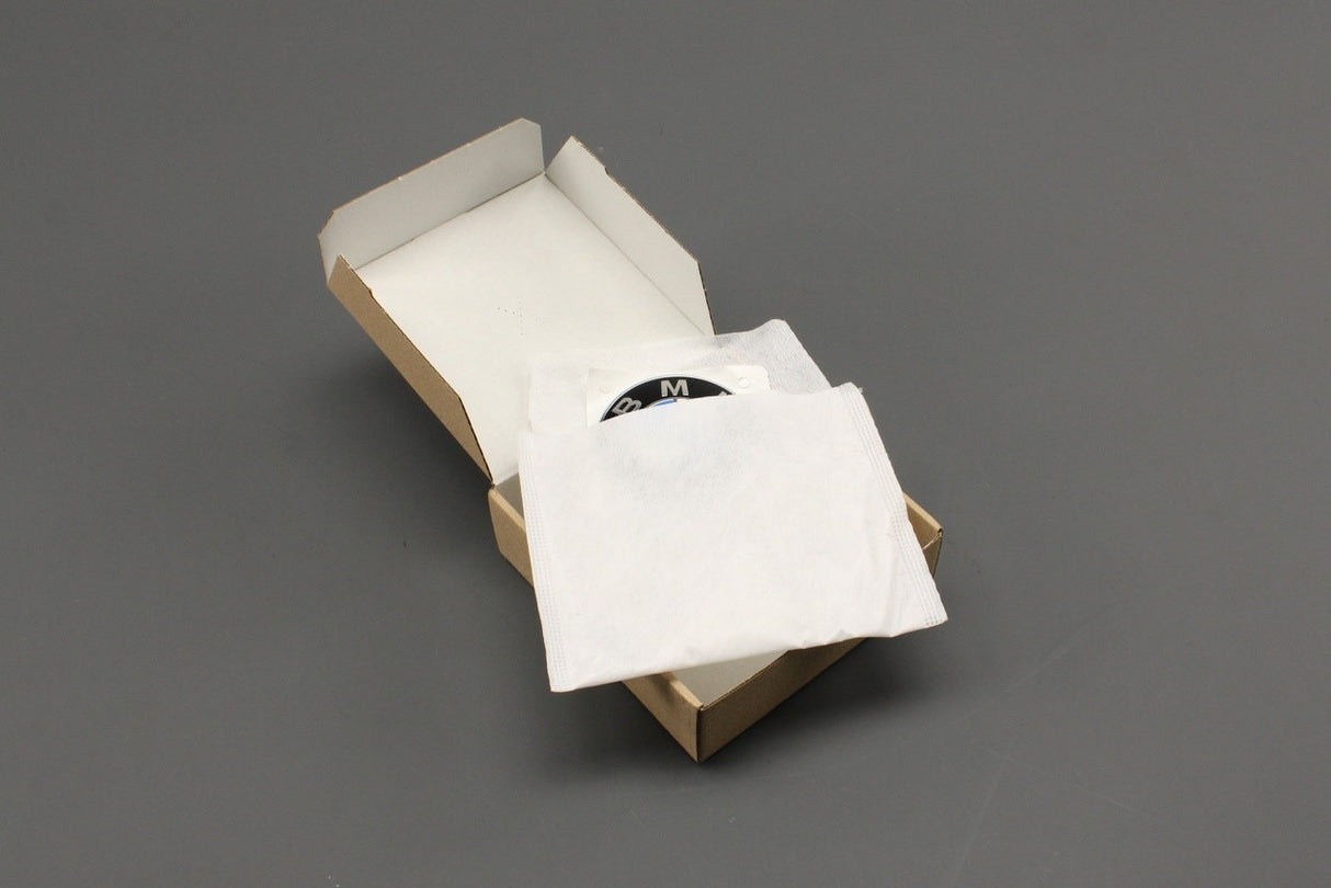 BMW Z4 E89 2008-2016 rear boot lid emblem badge 51147200474