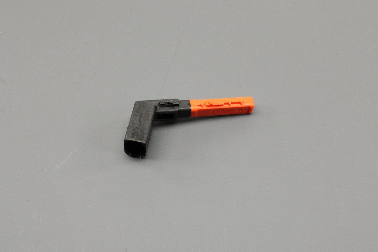 Bentley Bentayga 2017-on brake fluid level sensor 4M0611377