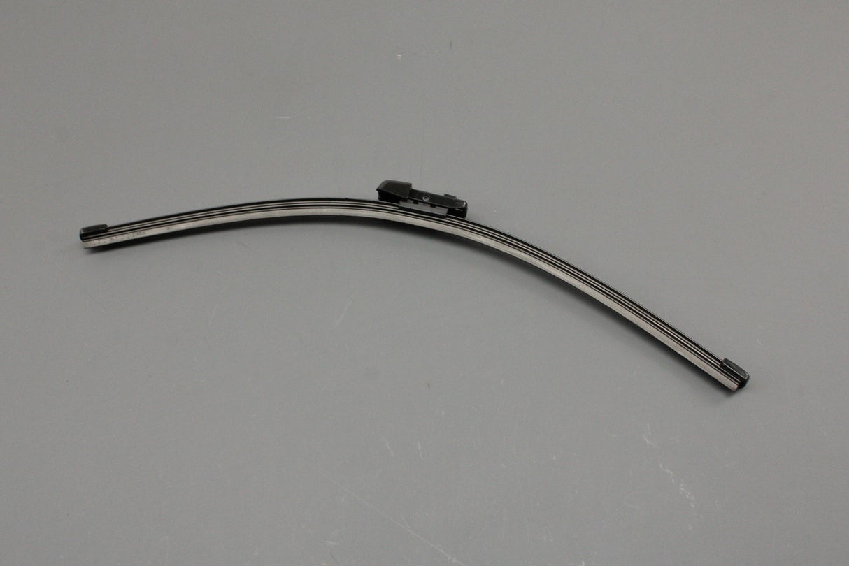 Skoda Fabia Estate 2011-2015 wiper blade (rear) 5J9955425B