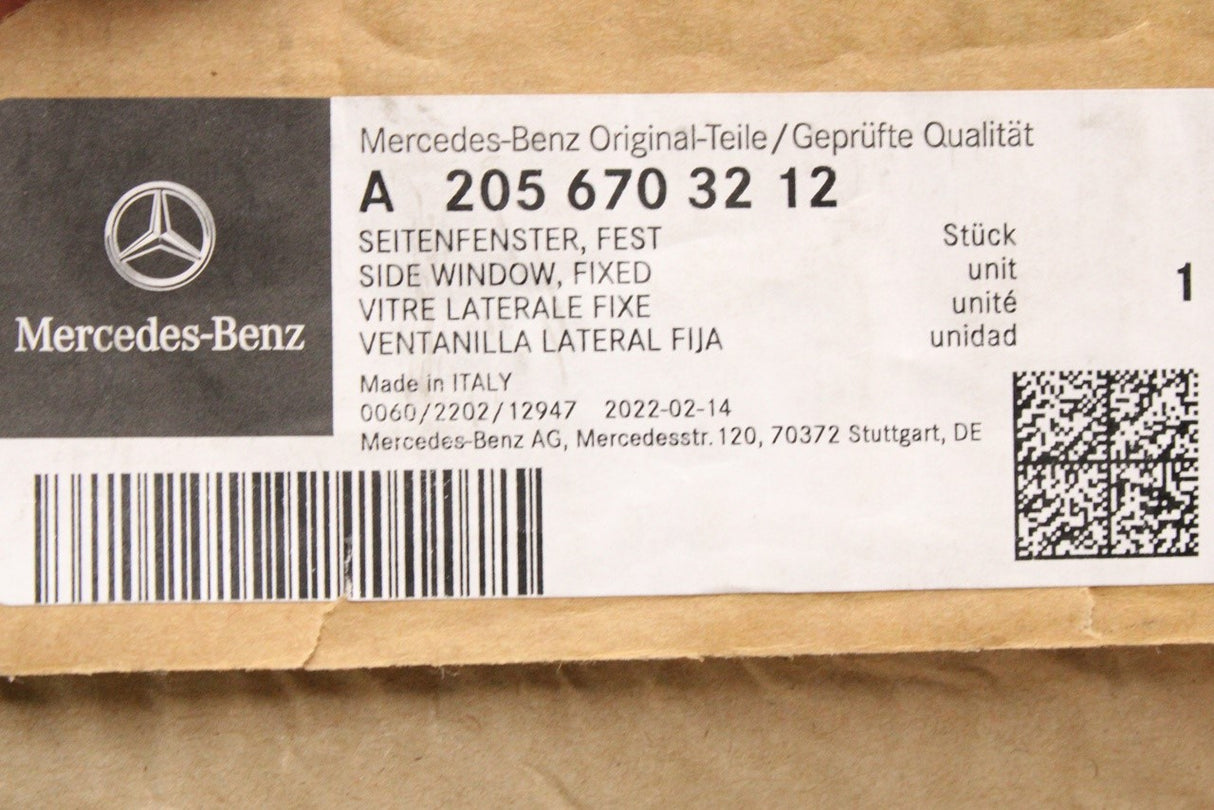 Mercedes-Benz C-Class Coupe rear side window (right) A2056703212