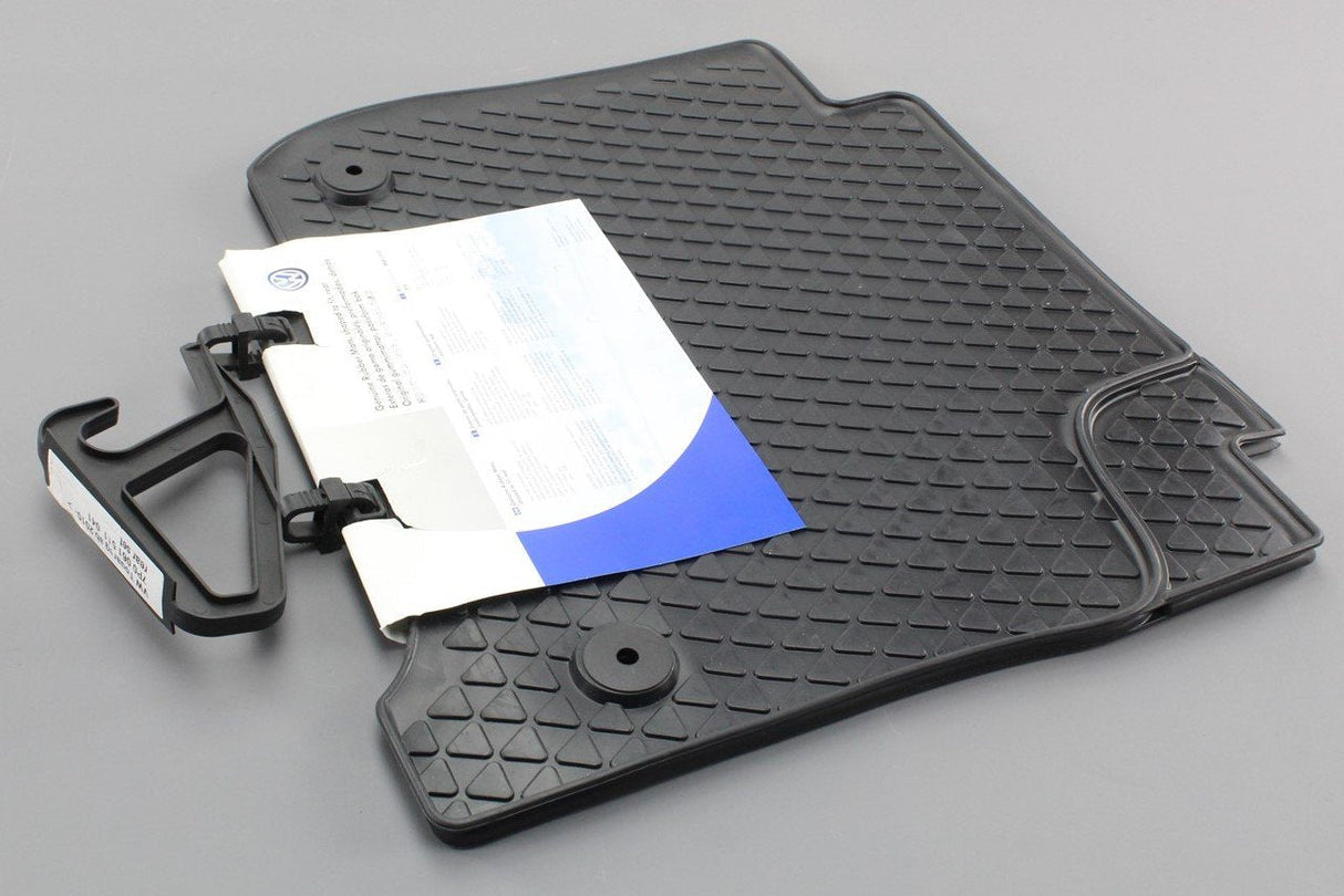 VW Touareg 7P 2011-18 rear all weather rubber floor mats 7P0061511 041
