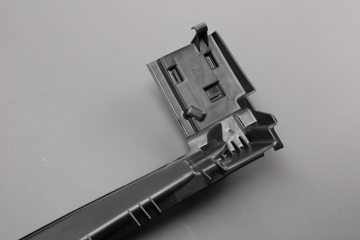 Mercedes-Benz A-Class W176 front bumper bracket (centre) A1768850023