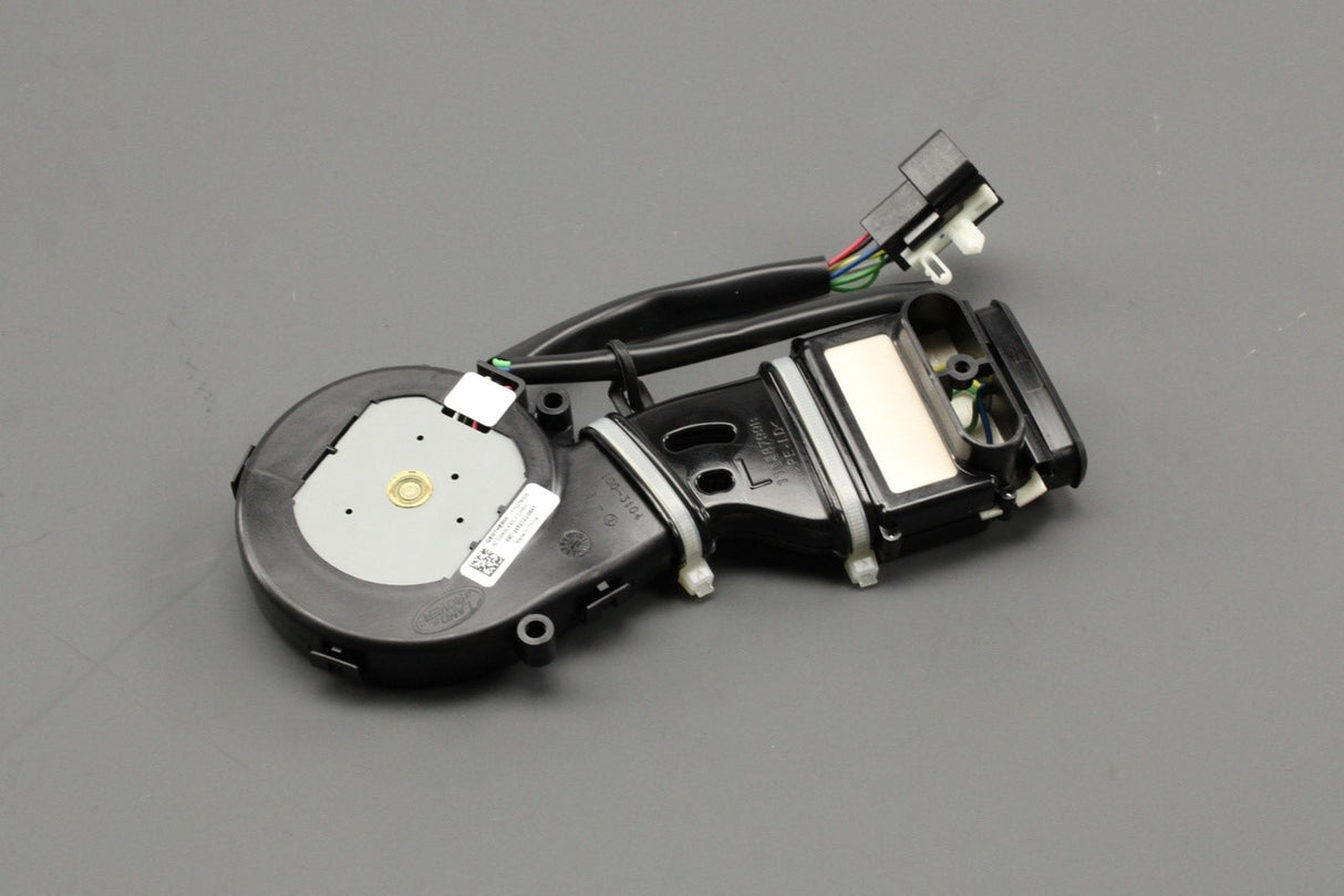 Range Rover 2013-2022 front seat base cushion air duct (right) LR101124