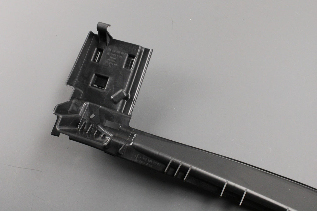 Mercedes-Benz A-Class W176 front bumper bracket (centre) A1768850023