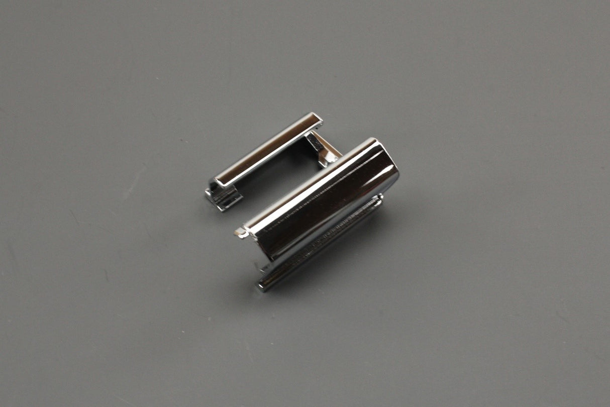 Bentley Bentayga 17-on seat rail end cover (rear, left rail) 36A881098B