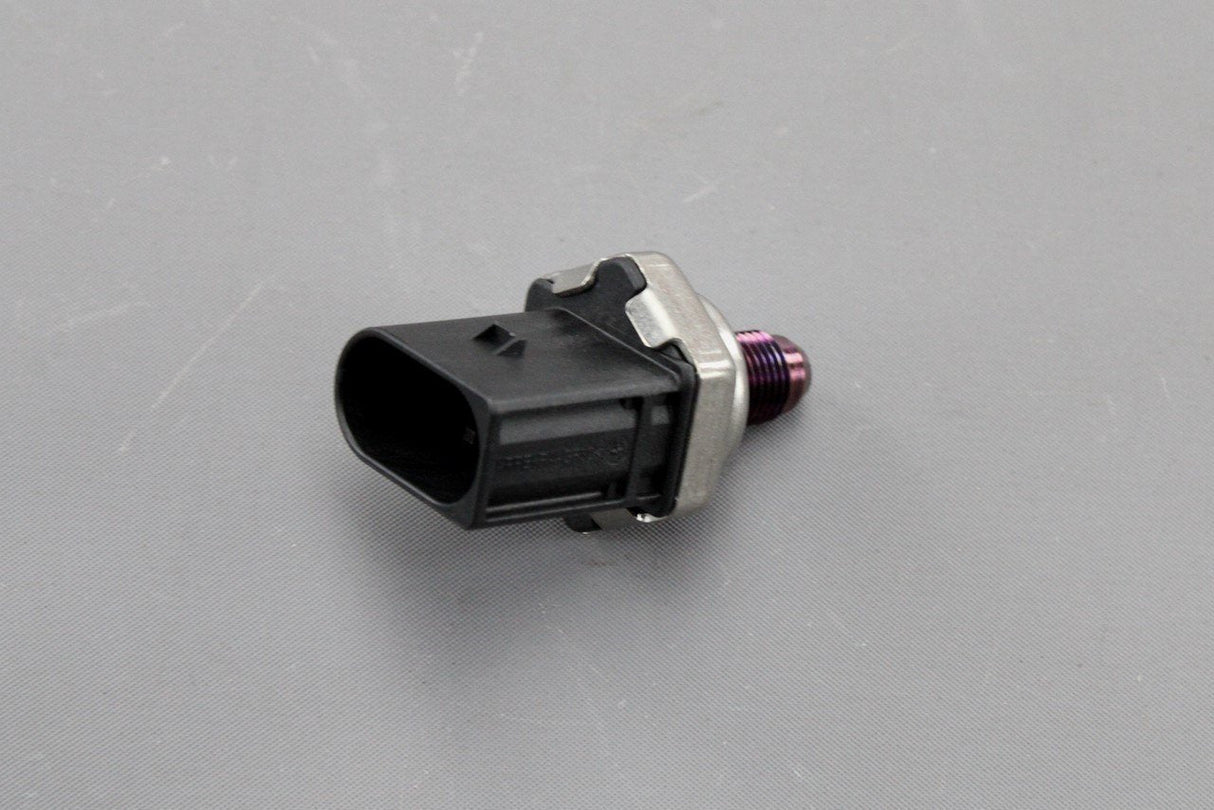 VW Audi Skoda SEAT 1.0 1.5 TFSI TSI fuel rail pressure sensor 04C906054C