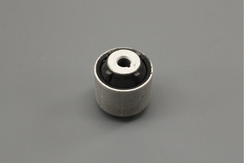 VW Touareg Audi A6 A7 Q5 Q7 Q8 suspension bush (front upper) 4M0407515D