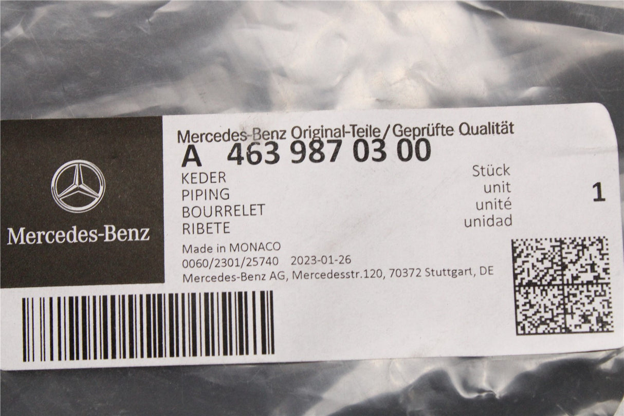 Mercedes-Benz AMG G63 W463 front windscreen seal (upper) A4639870300