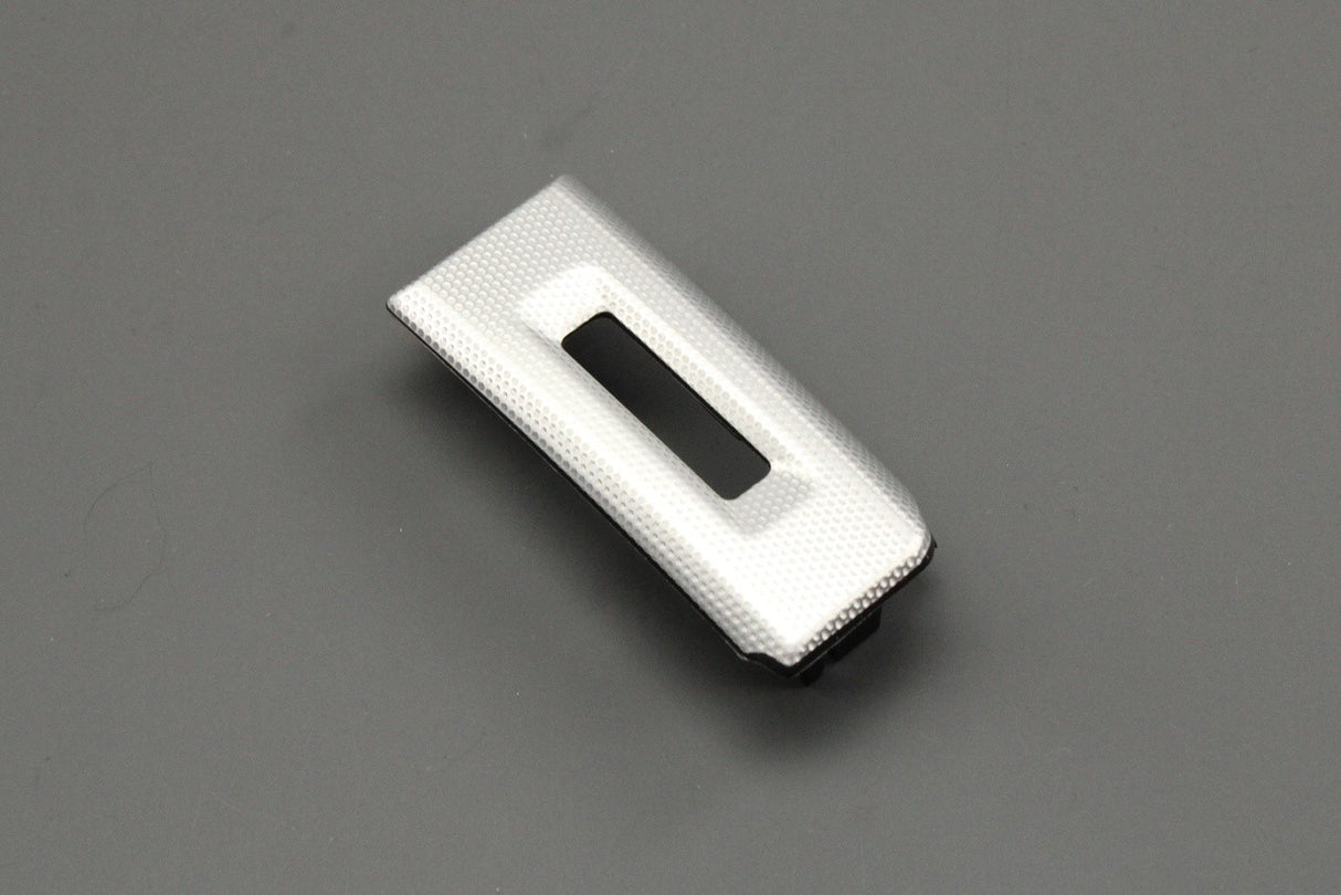 Range Rover Evoque 2012-2018 air vent bezel trim (centre left) LR093921