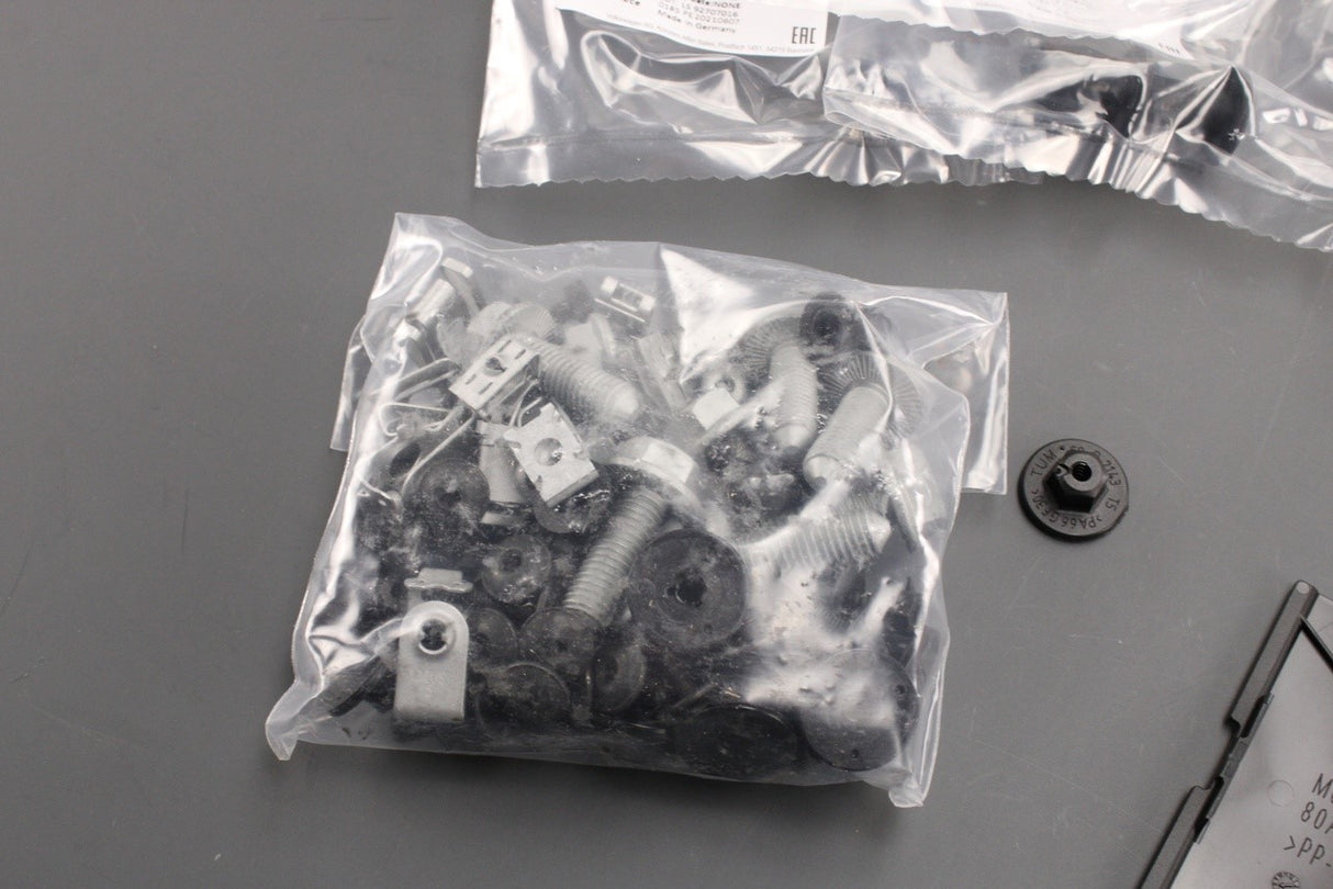 Audi Q5 SQ5 2017-on undertray protection fitting screw kit 80A098646