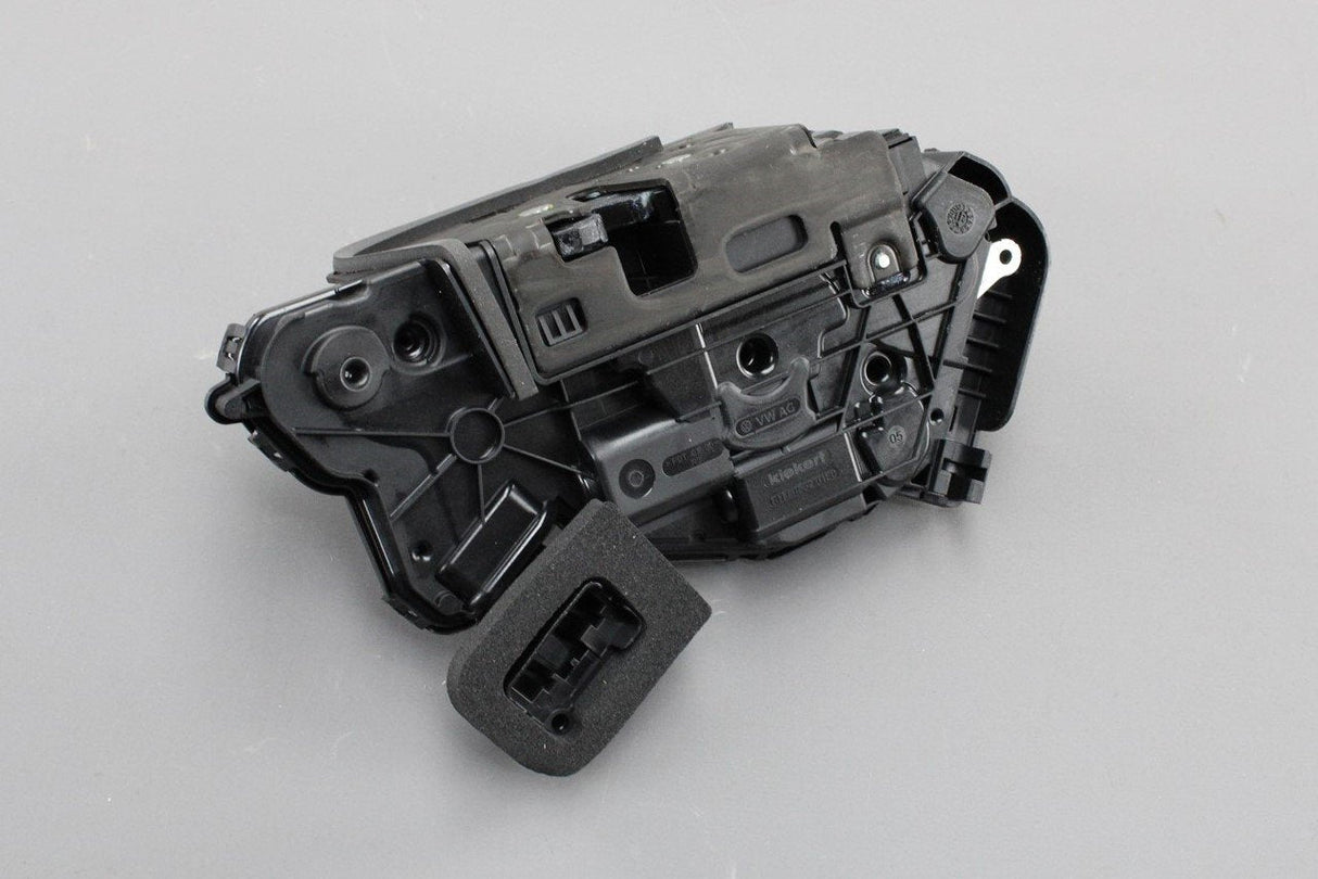 VW Golf Polo Crafter Audi A3 SEAT Leon door lock front right 5TC837016B