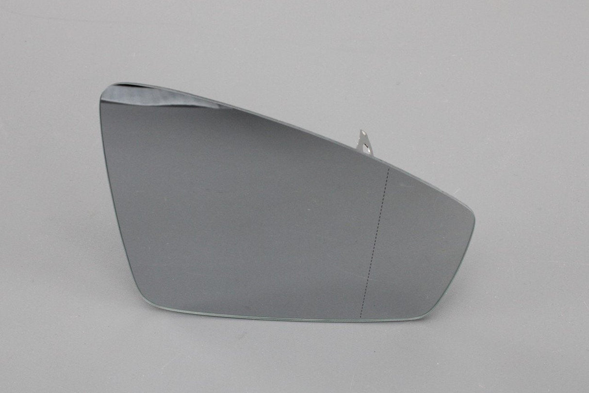 VW Tiguan 2016-on heated mirror glass replacement (right) 5NA857522A