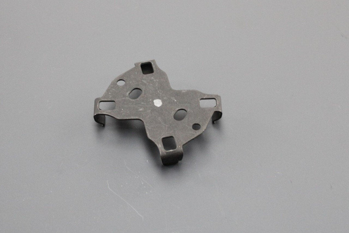 VW Audi interior mirror mounting spring clip 8S0857945