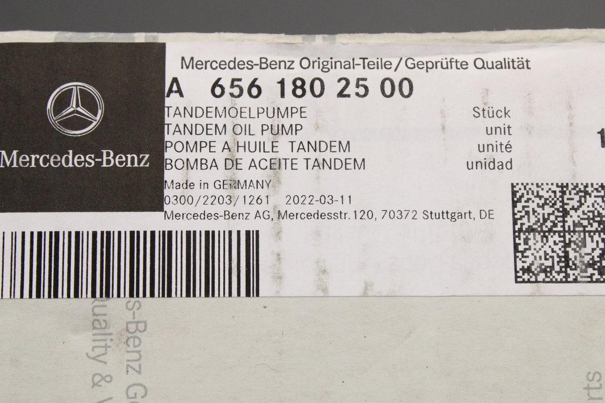 Mercedes-Benz engine oil pump A6561802500