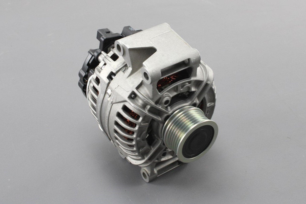 VW Audi Skoda SEAT 1.8 2.0 TSI TFSI Bosch alternator (140A) 06B903016AB