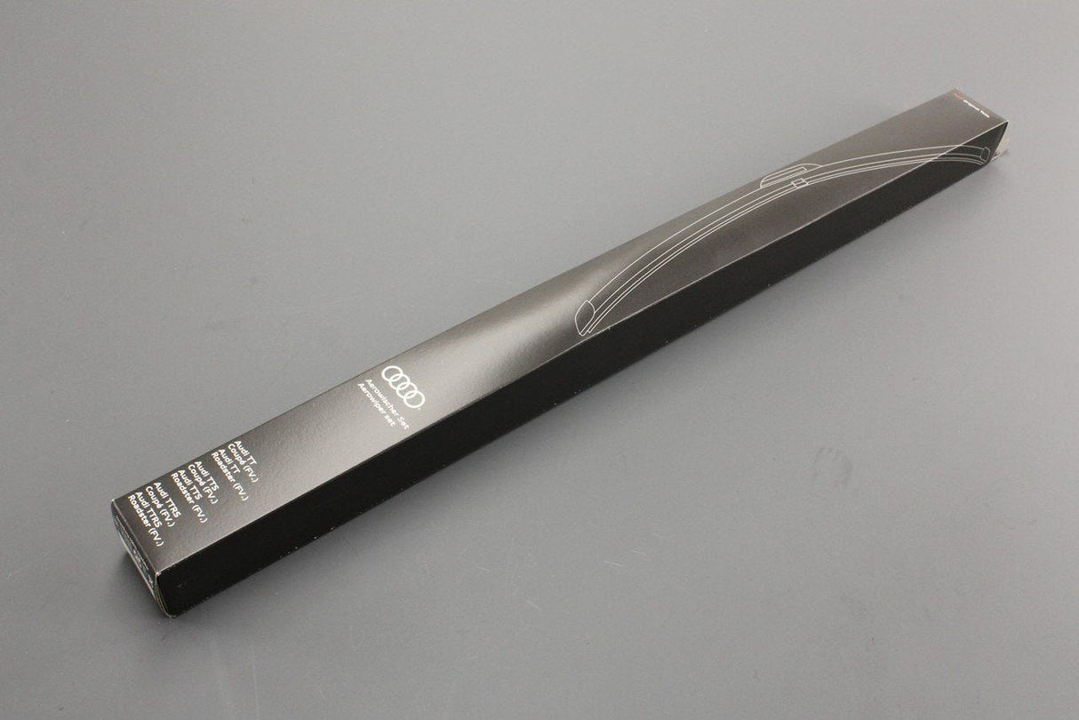 Audi TT TTS TTRS 2015-on RHD aerodynamic wiper blades (front) 8S2998002