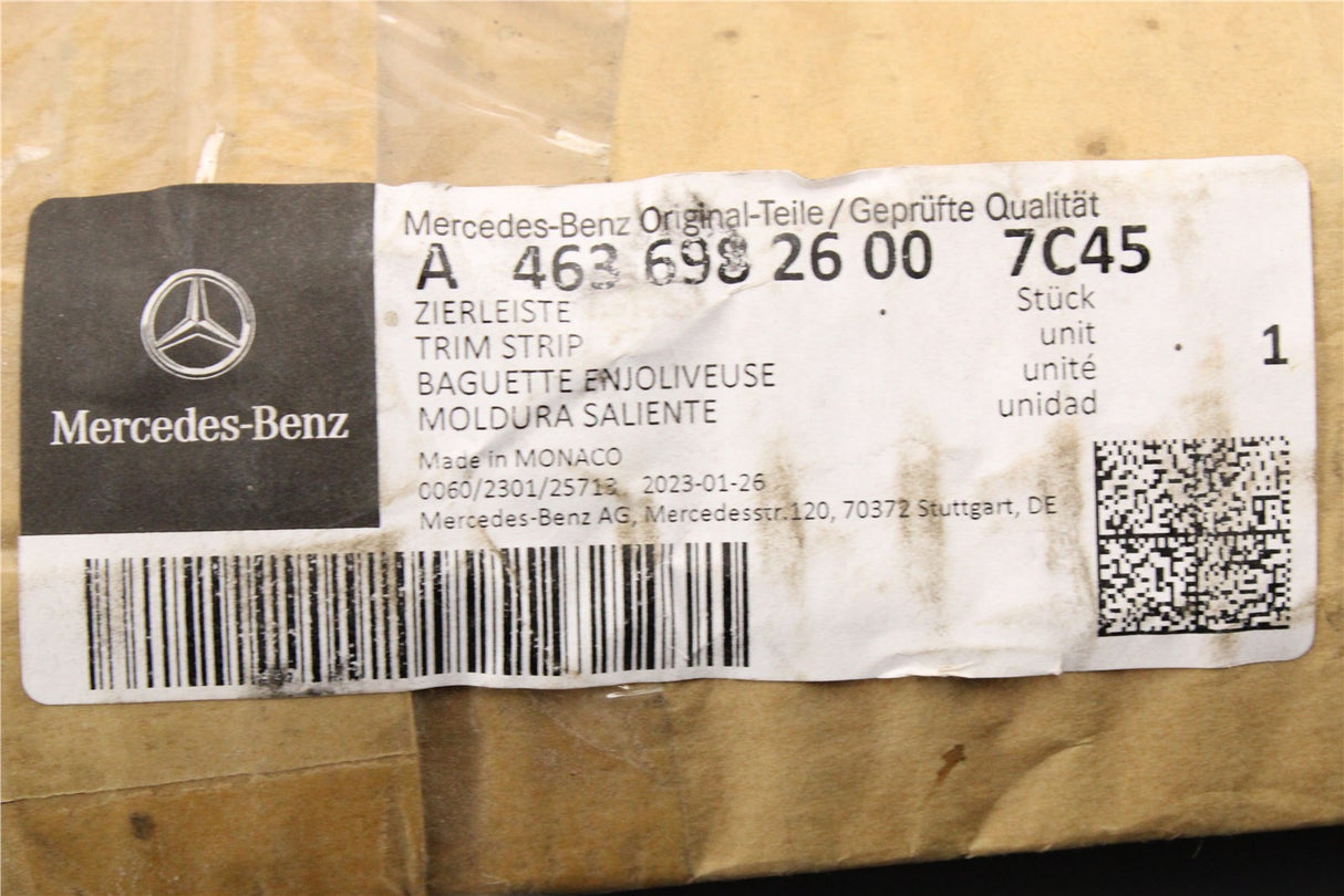 Mercedes-Benz G63 AMG W463 roof rail trim strip (right) A46369826007C45