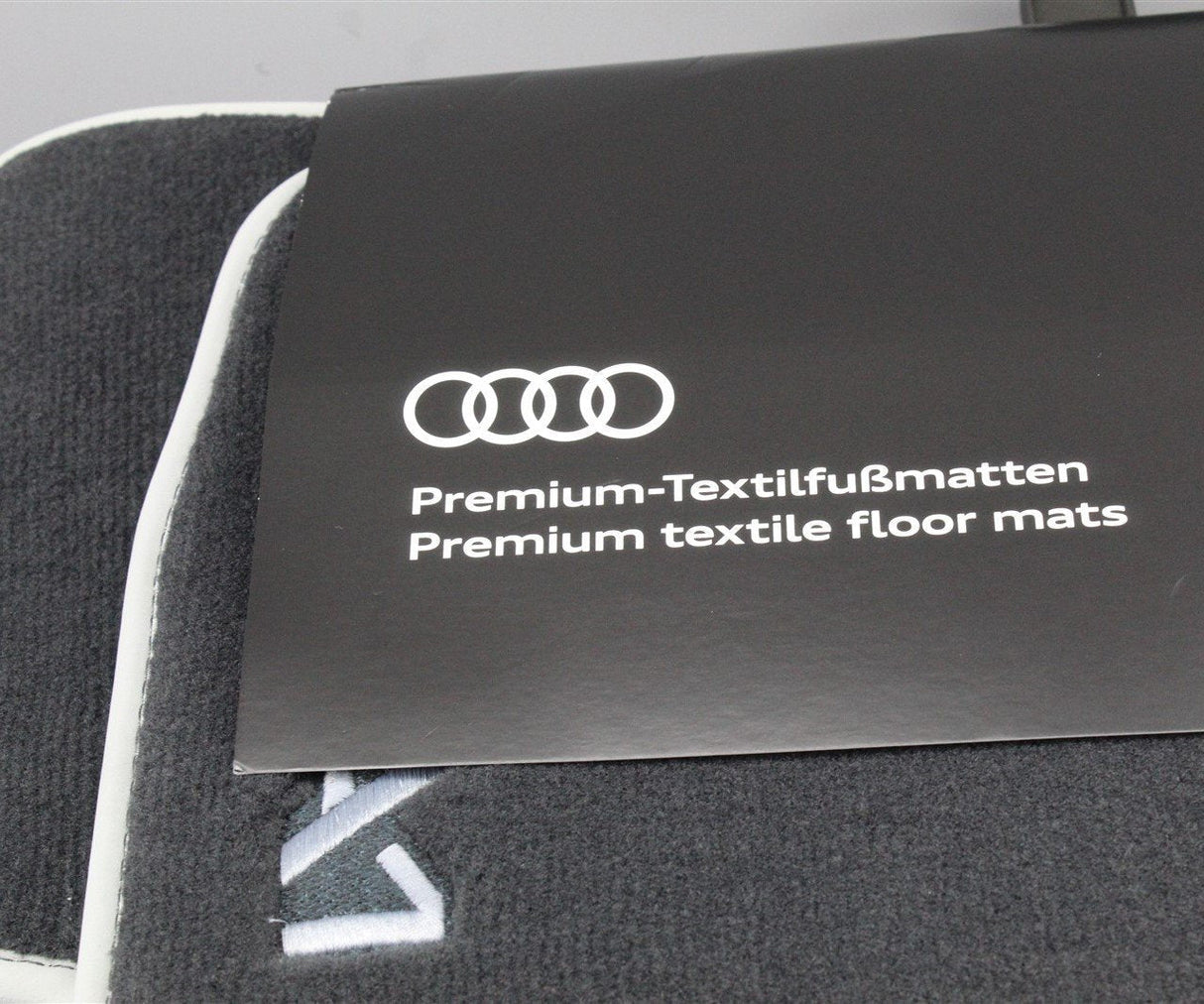 Audi A1 11-18 Premium textile front and rear floor mats 8X2061270L MNO