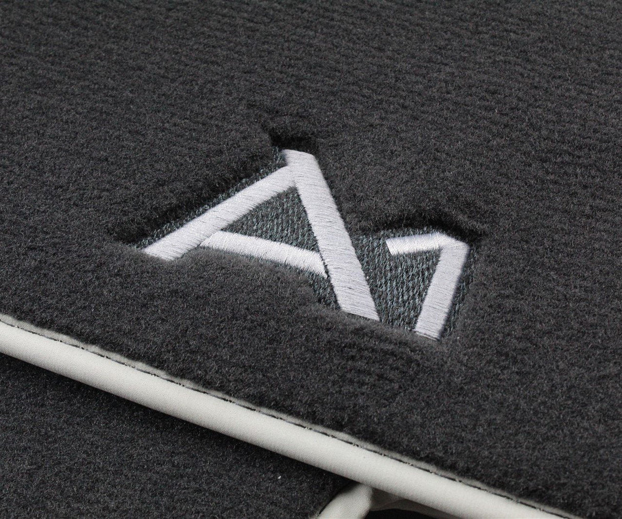 Audi A1 11-18 Premium textile front and rear floor mats 8X2061270L MNO