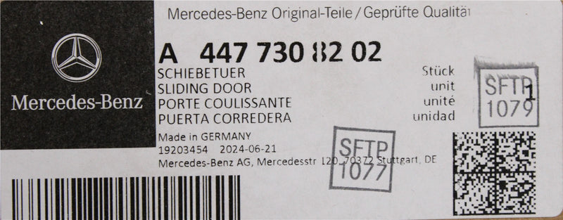 Mercedes-Benz Vito W447 2015-on sliding door panel (right) A4477308202