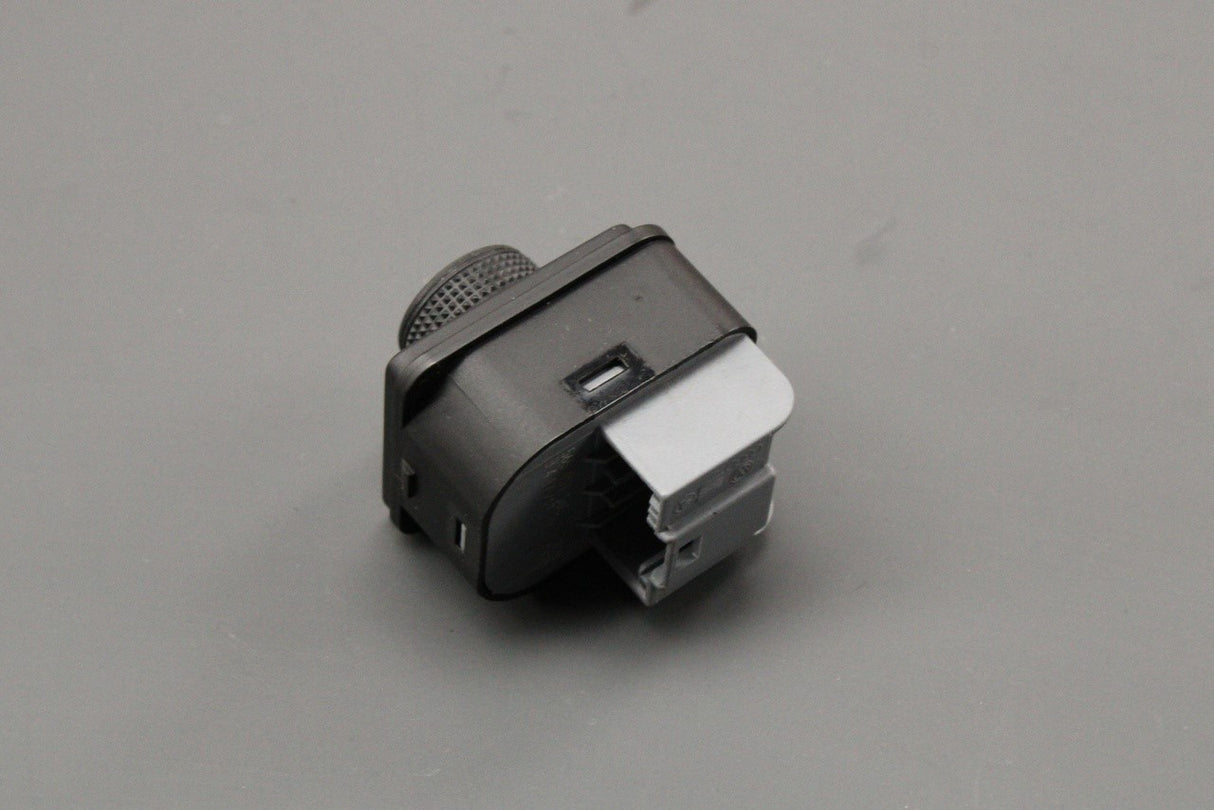 Skoda Karoq Kodiaq Octavia wing mirror adjustment switch 565959565 WHI