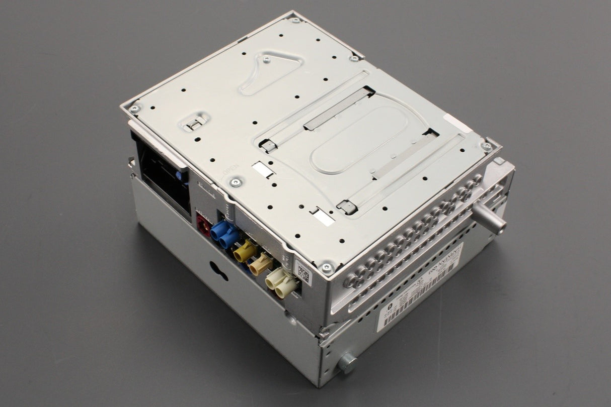 Mercedes-Benz W205 radio comand head unit A2059000541