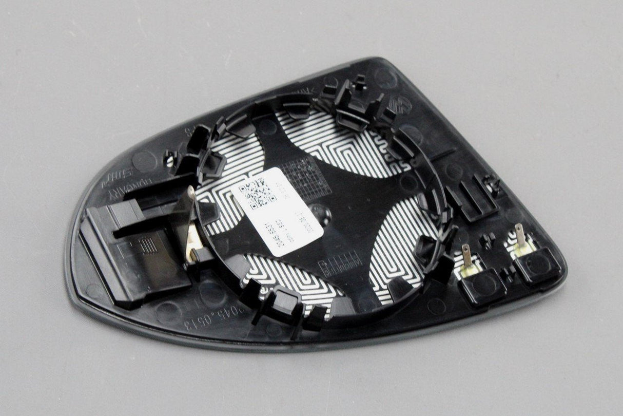 VW Golf MK7 MK7.5 2013-20 wing mirror glass (left) 5G0857521N