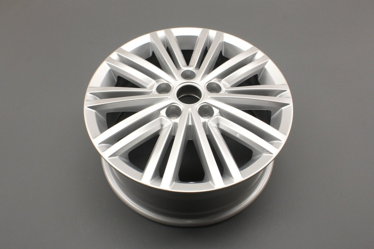 VW Transporter T5.1 T6 2012-19 Timaru alloy wheel (17x7) 7E0601025J 8Z8