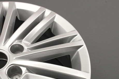 VW Transporter T5.1 T6 2012-19 Timaru alloy wheel (17x7) 7E0601025J 8Z8